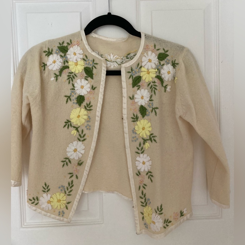 Vintage floral ribbon cardigan